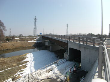 インフラ整備に伴い新設橋梁工事