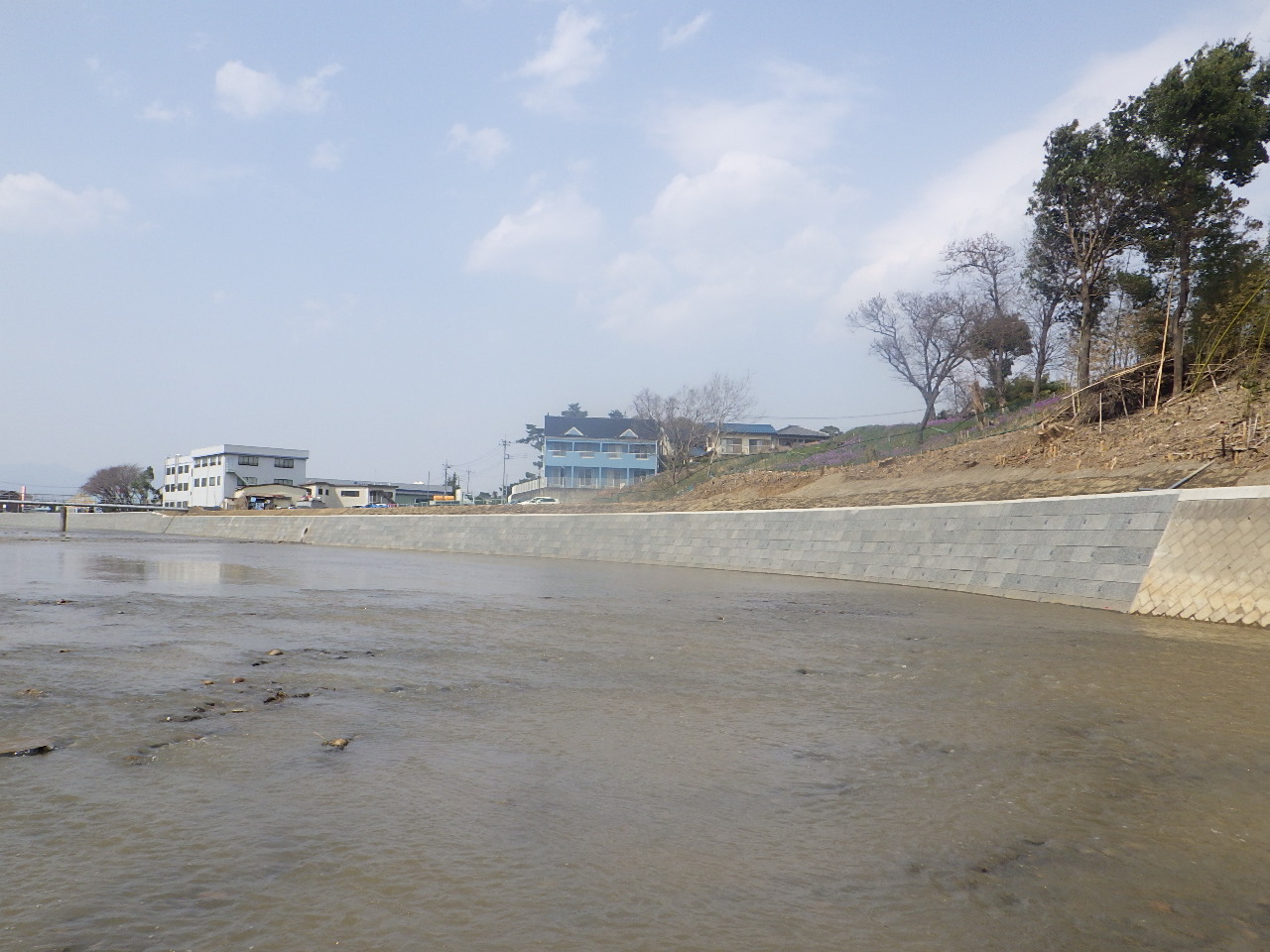 <p>群馬県県土整備部高崎土木事務所長表彰<br />平成30年度社会資本総合整備(防災・安全社会資本整備交付金)分割4号(根固め工・護岸工)【Ｈ29補正】一級河川井野川</p>